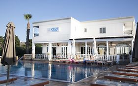 Zeus Hotel